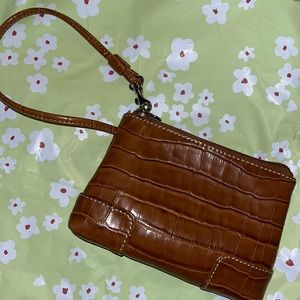 Small brown leather clutch coin purse 👜